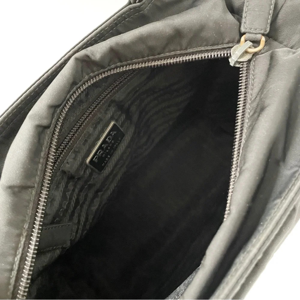 Prada 1999 black Tessuto nylon metro small tote bag vintage rare - Picture 8 of 11